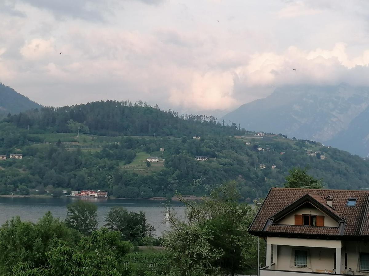 Ca' Dei Cigni Appartement Calceranica al Lago Buitenkant foto
